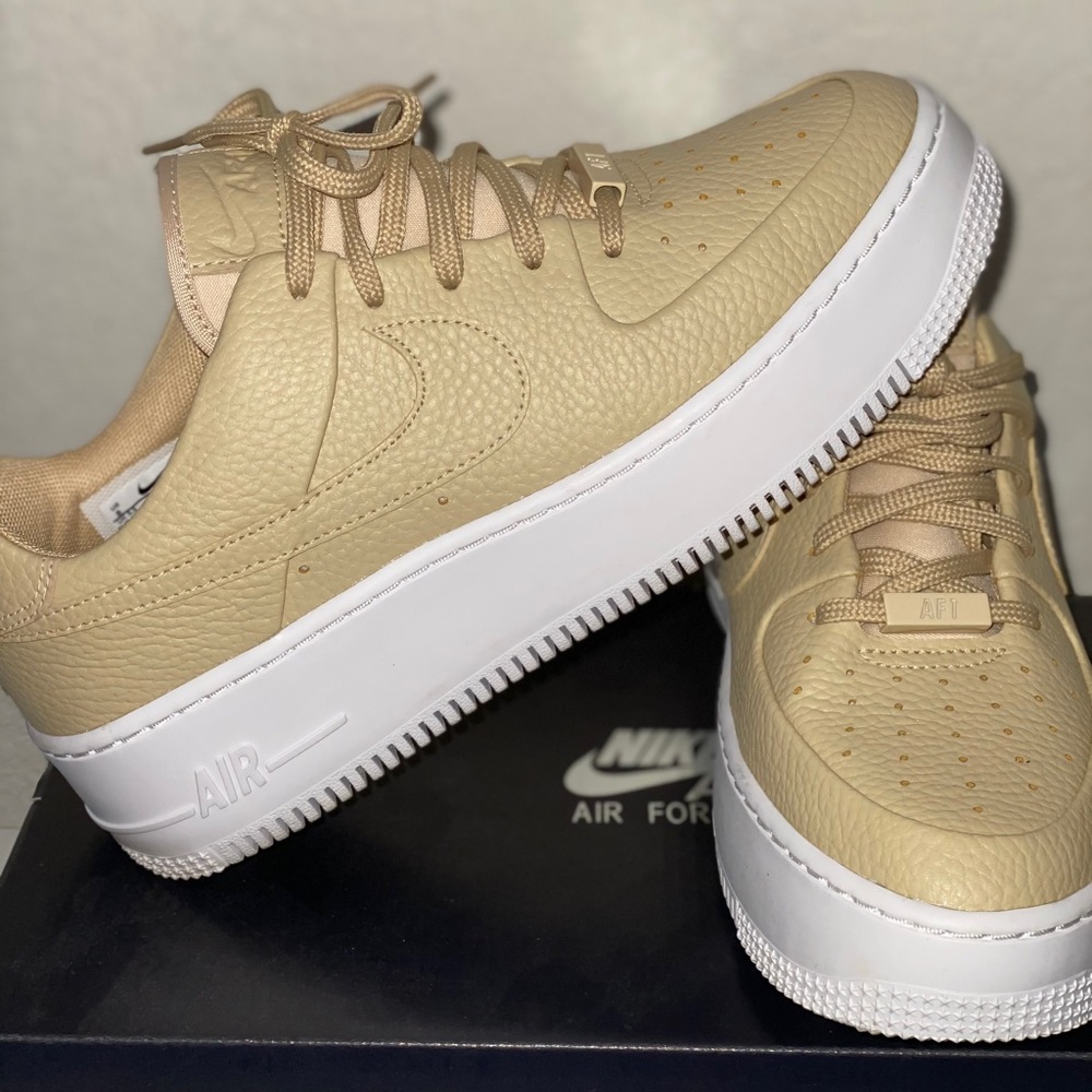 Nike Air Force 1